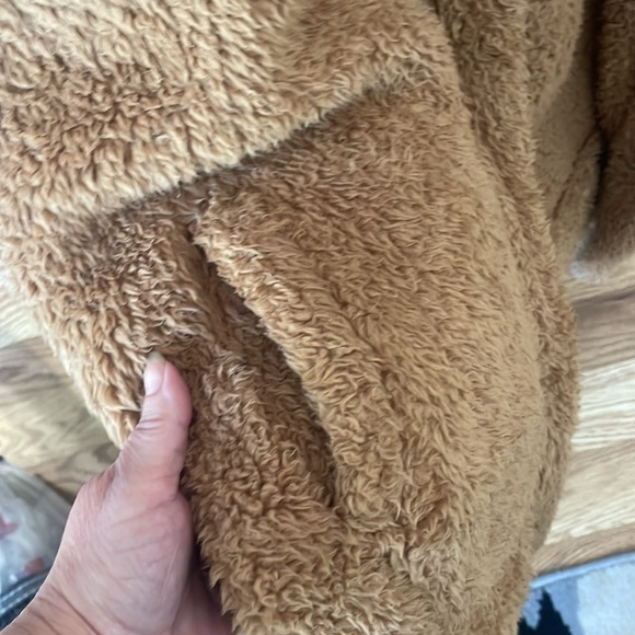 Winter jacket - Picture 3 of 4